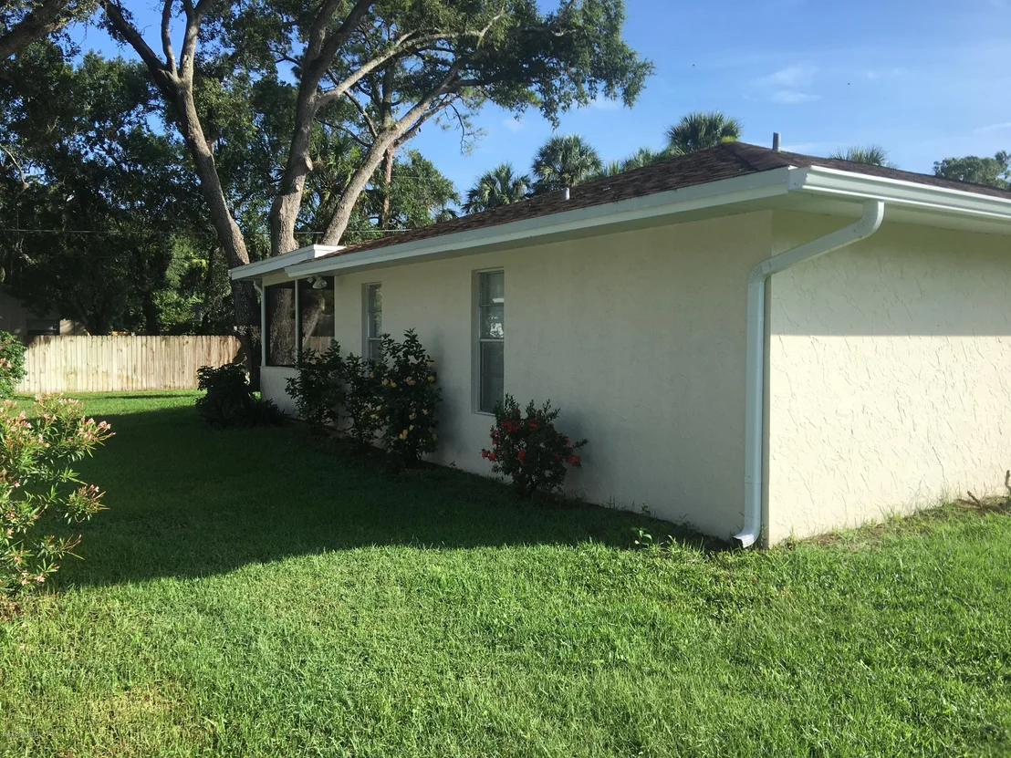 Photo of 1509 Van Eck Road NE