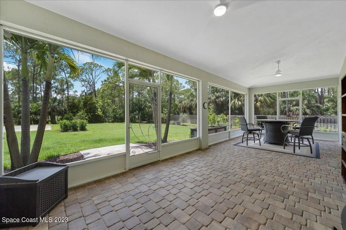 Photo of 3864 Reynolds Road