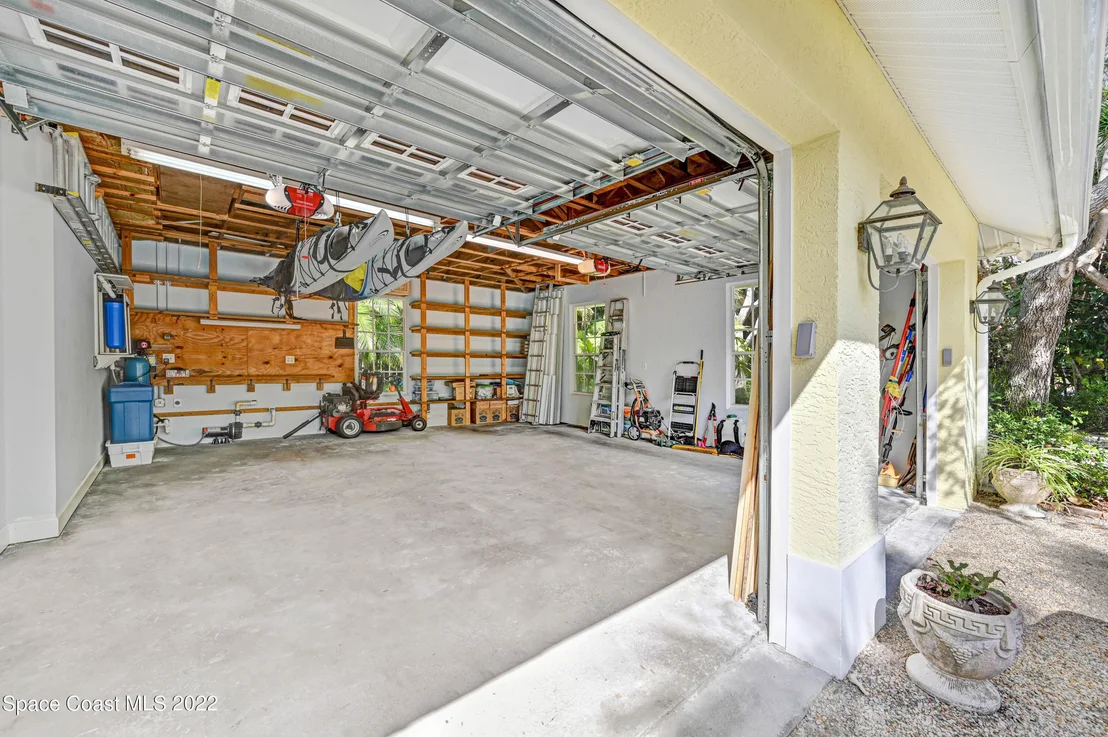 Photo of 155 Bayshore Drive