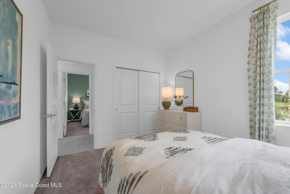 Photo of 637 Castleford Avenue NE