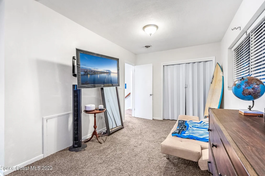 Photo of 405 Bunker Street