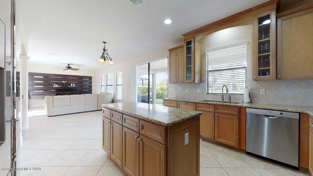 Photo of 718 Monterey Drive