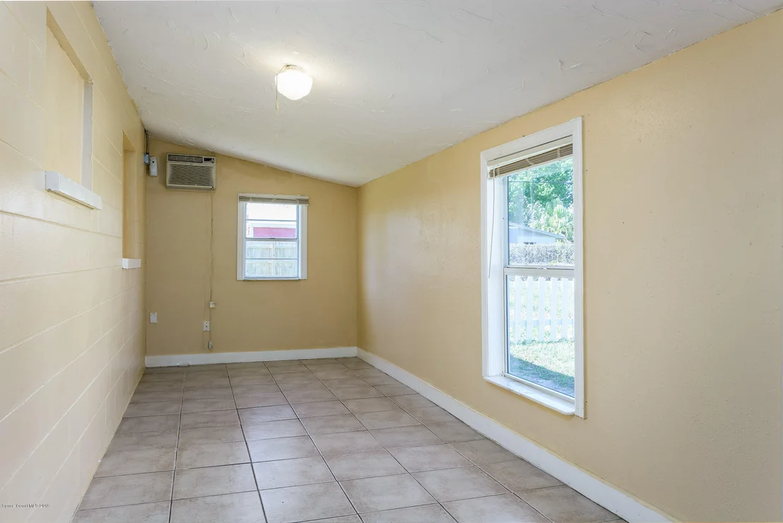 Photo of 4376 Thistleberry Drive