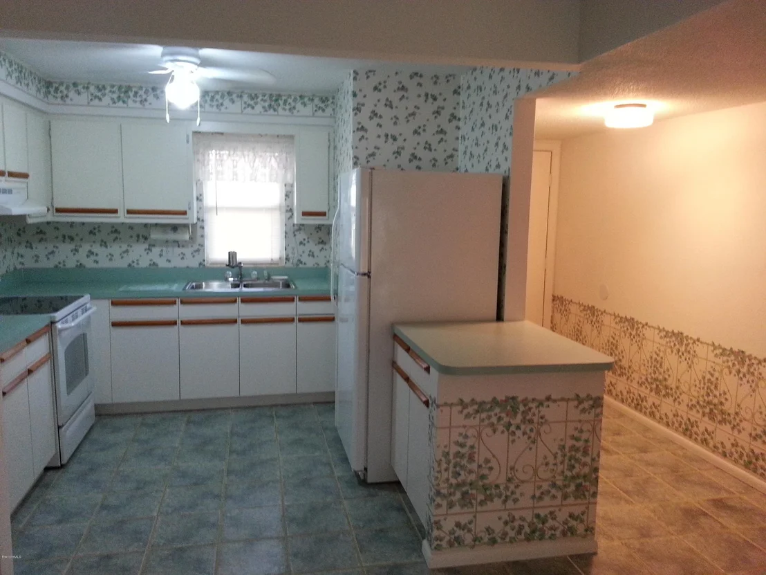 Photo of Unit 5 at 2475 Eagle Drive