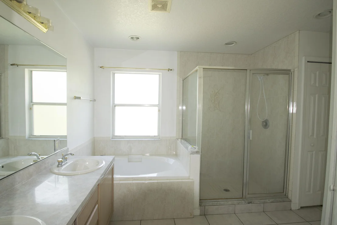 Photo of 127 Lisa Loop
