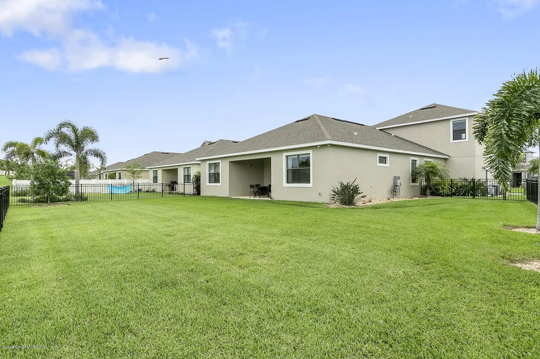 Photo of 1311 Lemur Lane
