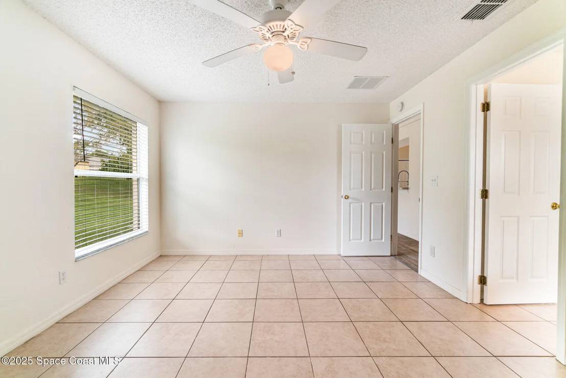 Photo of 11833 Foxglove Drive