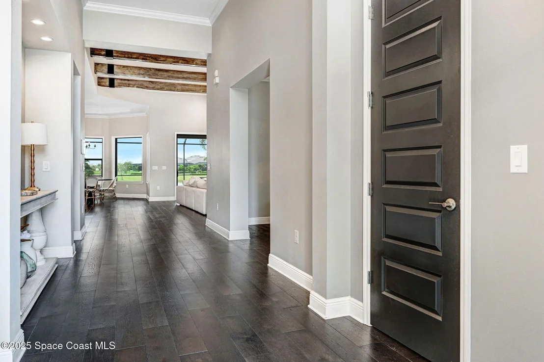 Photo of 8116 Stonecrest Drive