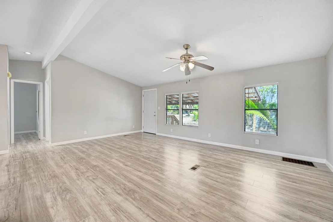 Photo of 1515 Seneca Drive