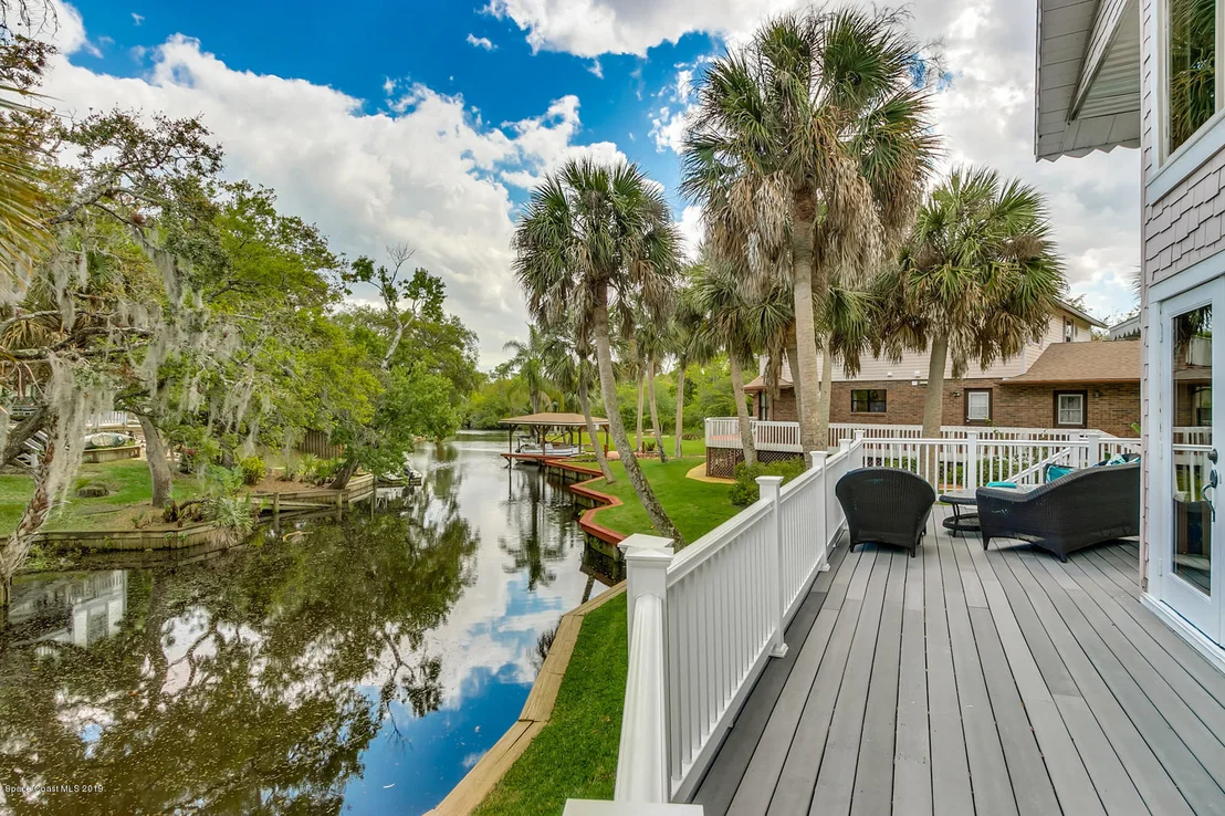Photo of 981 Mandarin Drive NE