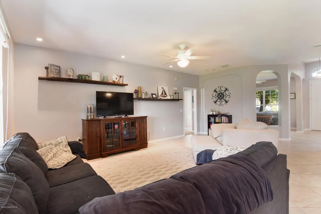 Photo of 1410 Whitman Drive