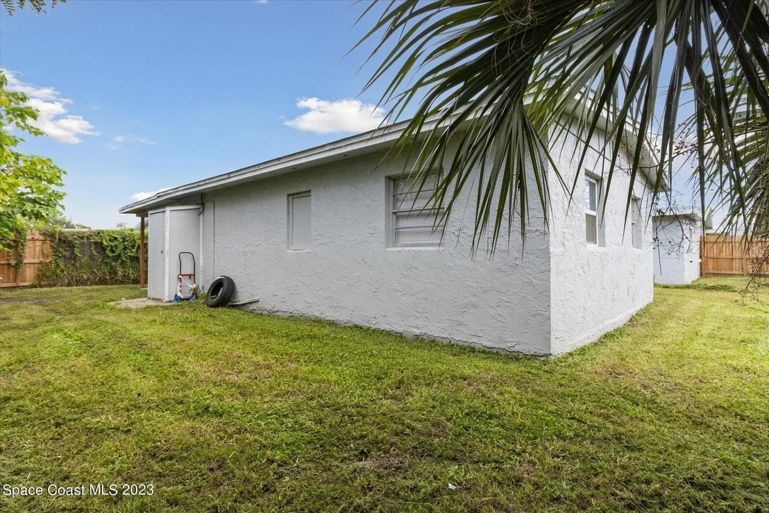 Photo of 3104 Swift Street