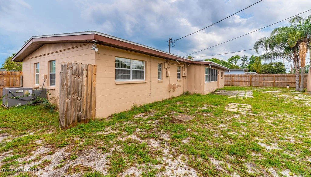 Photo of 720 Van Buren Street
