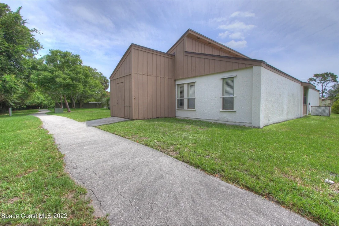 Photo of 130 Woodside Drive