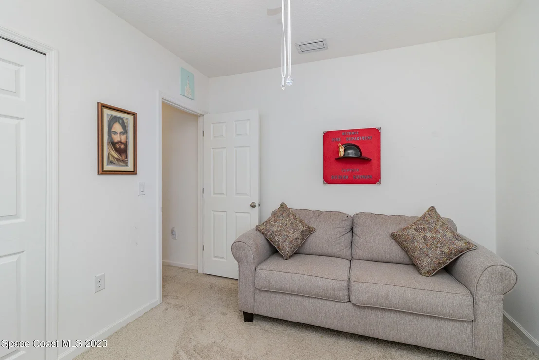 Photo of 1208 Dillard Drive SE