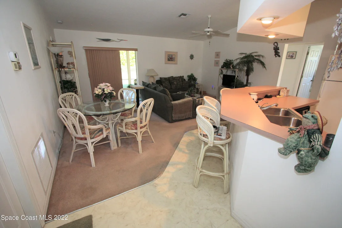 Photo of 162 Delaware Avenue