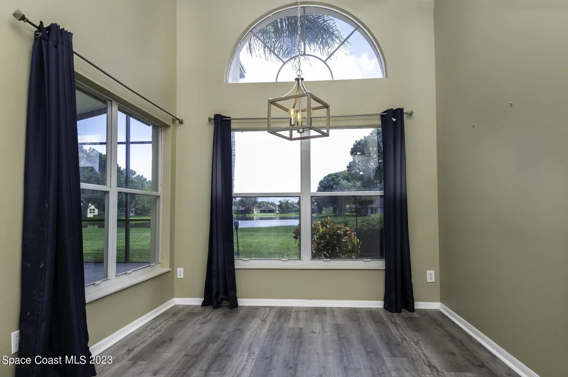 Photo of 3991 Saint Armens Circle