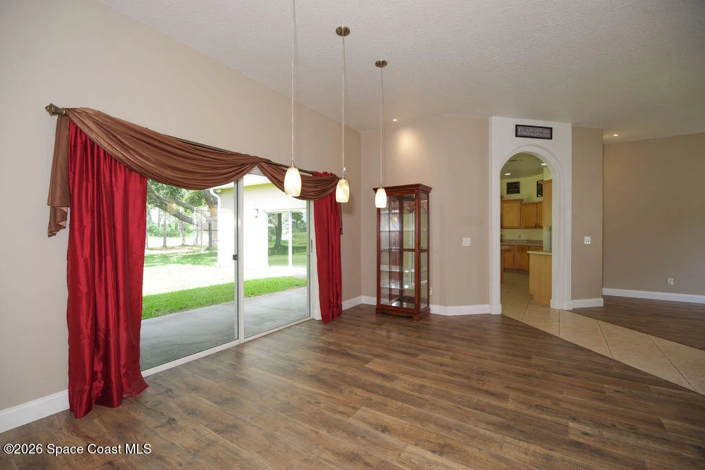 Photo of 1916 Windbrook Drive