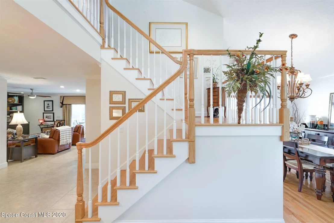 Photo of 569 Hummingbird Drive