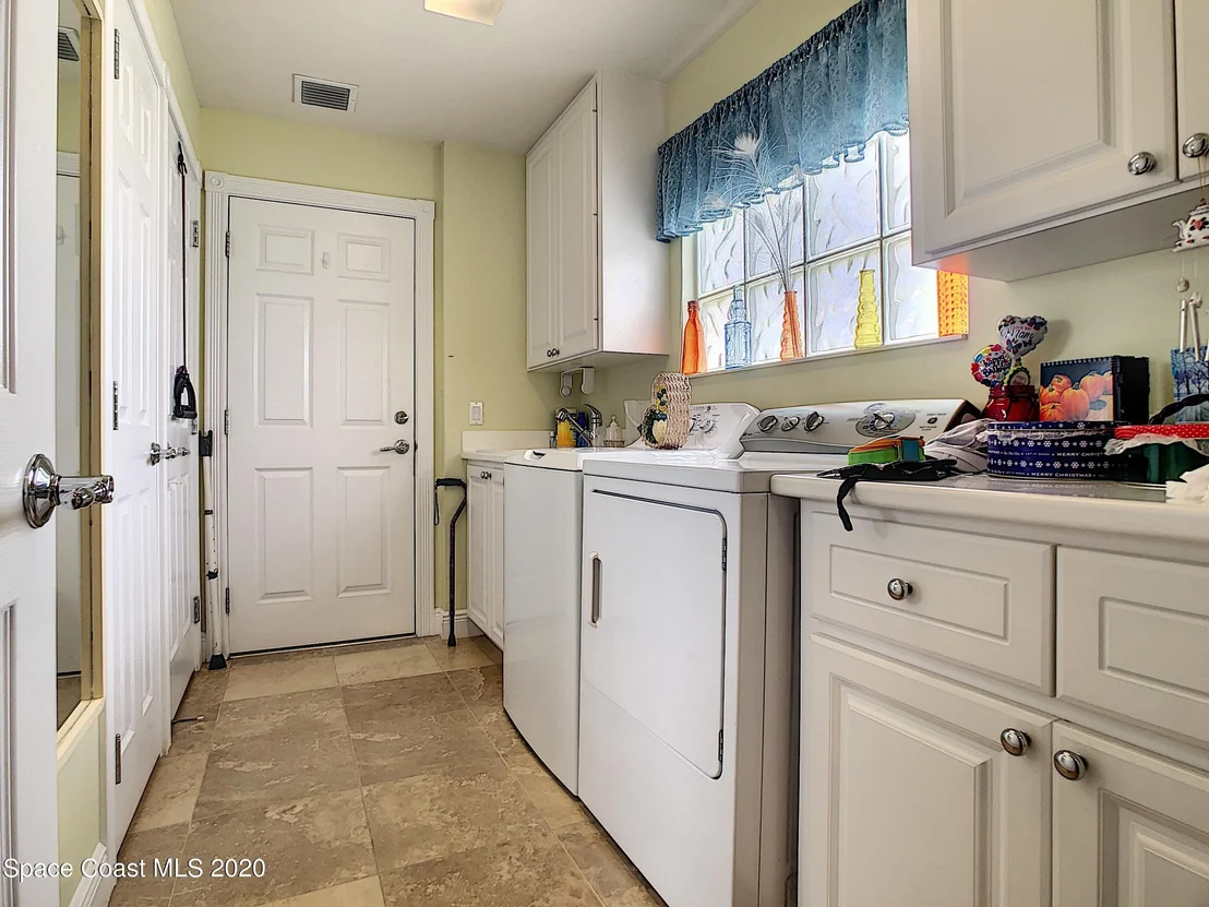 Photo of 3493 Hyperion Way SE