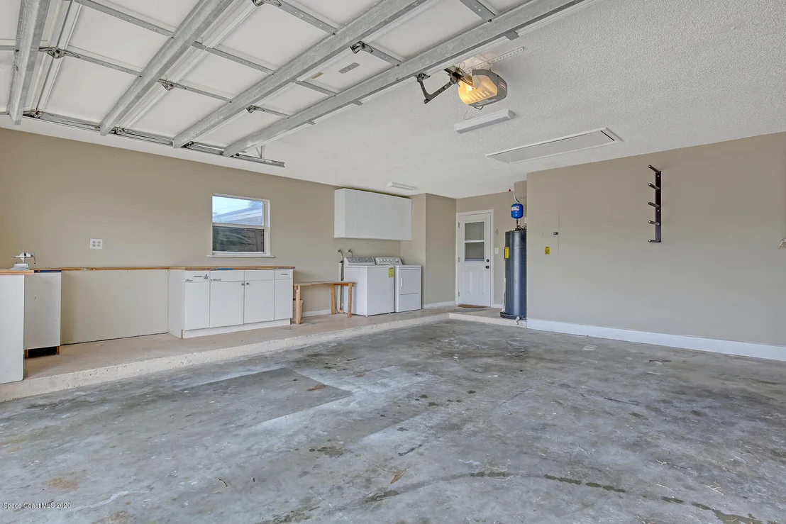 Photo of 681 Hibiscus Drive