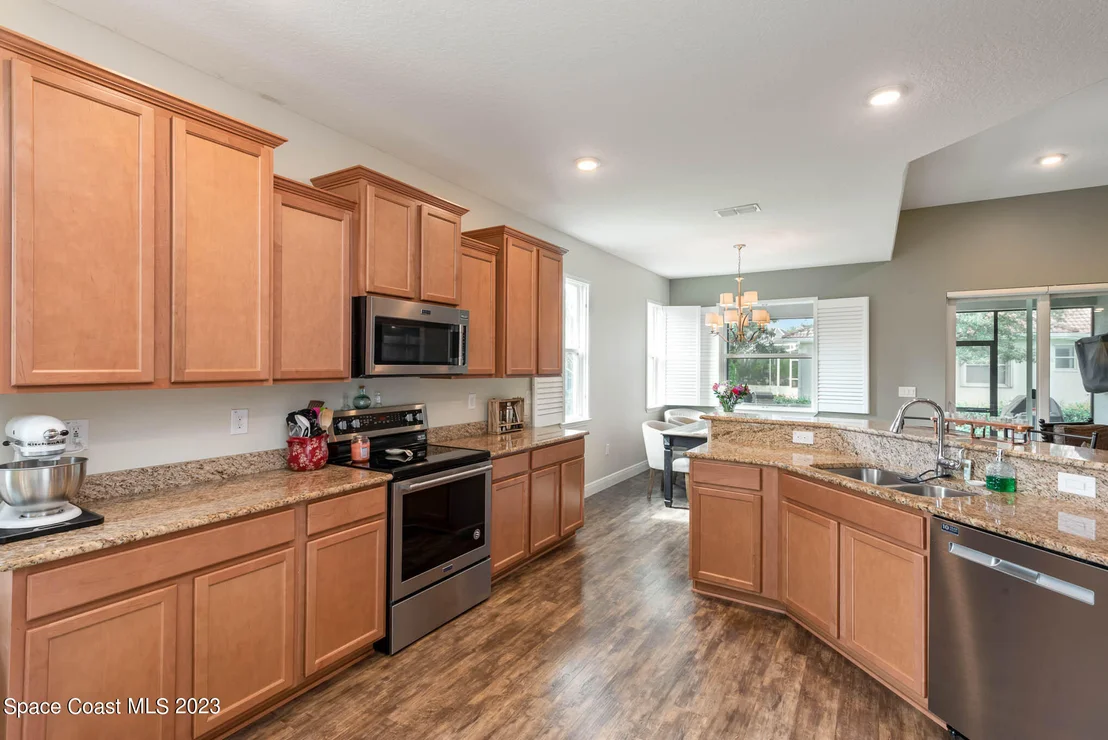 Photo of 376 Sandcrest Circle