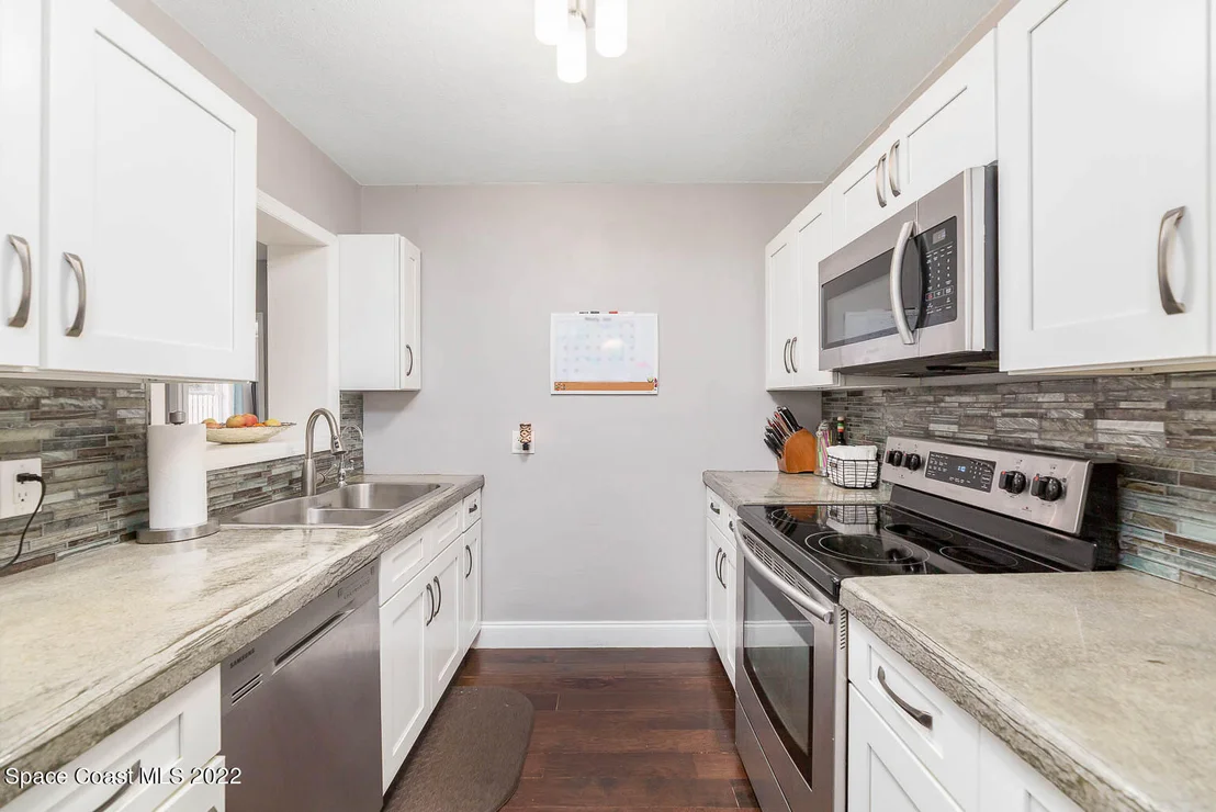 Photo of 201 W Alma Drive