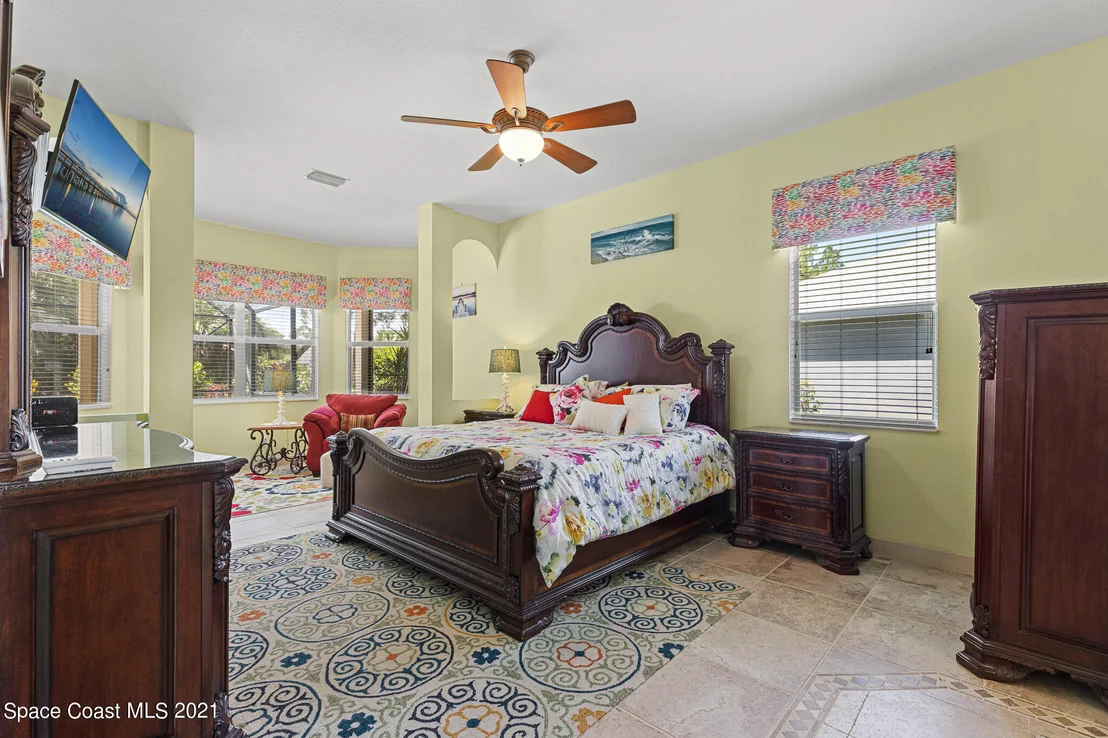 Photo of 170 Ridgemont Circle SE