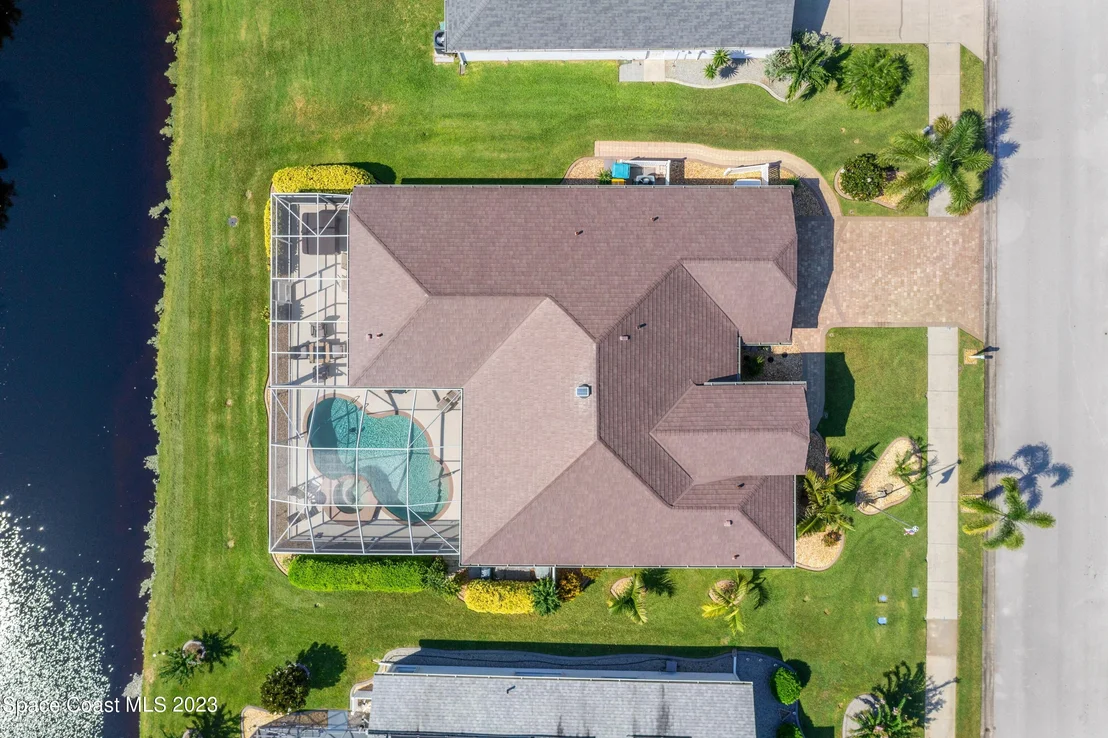 Photo of 665 Carriage Hill Road