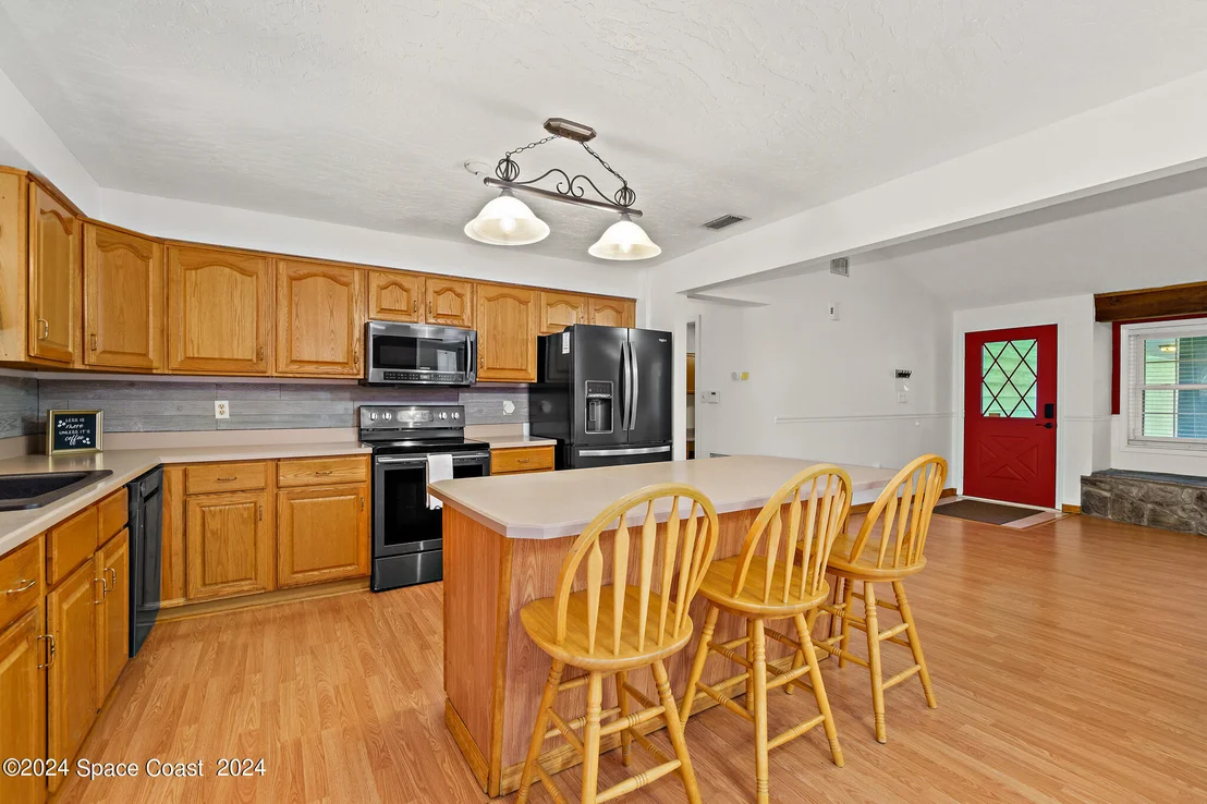 Photo of 3893 Burton Road