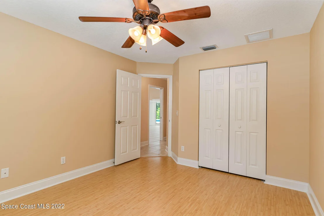 Photo of 6573 Sheridan Road