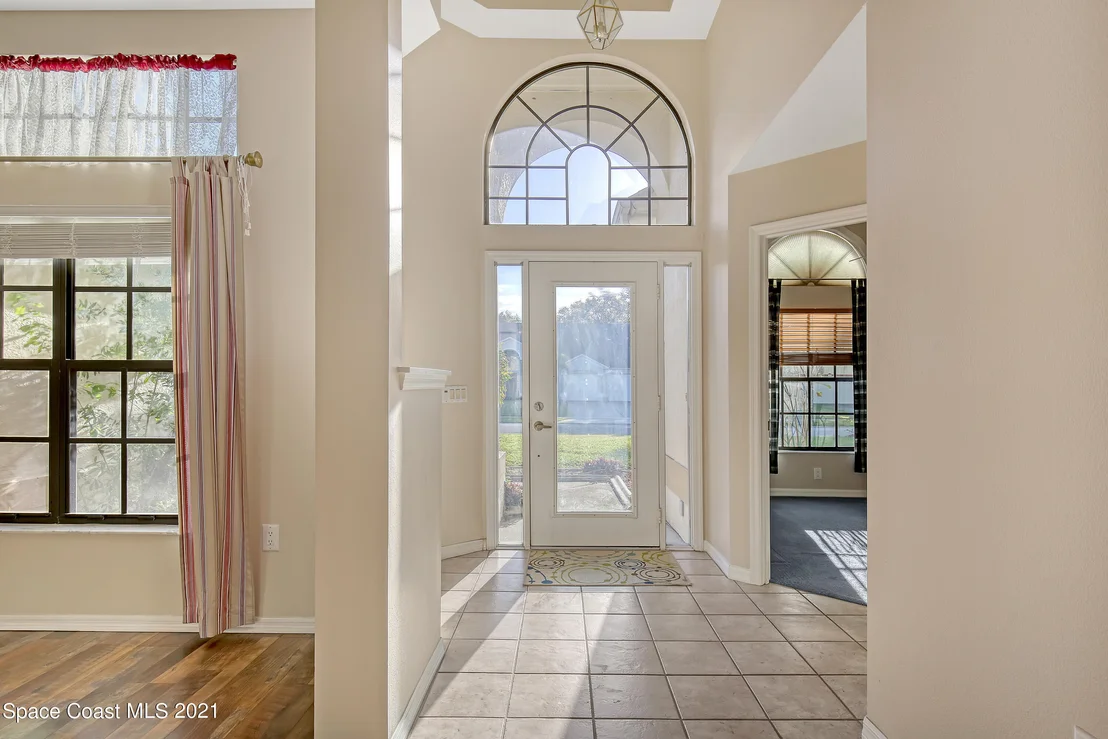 Photo of 1461 Wellington Circle