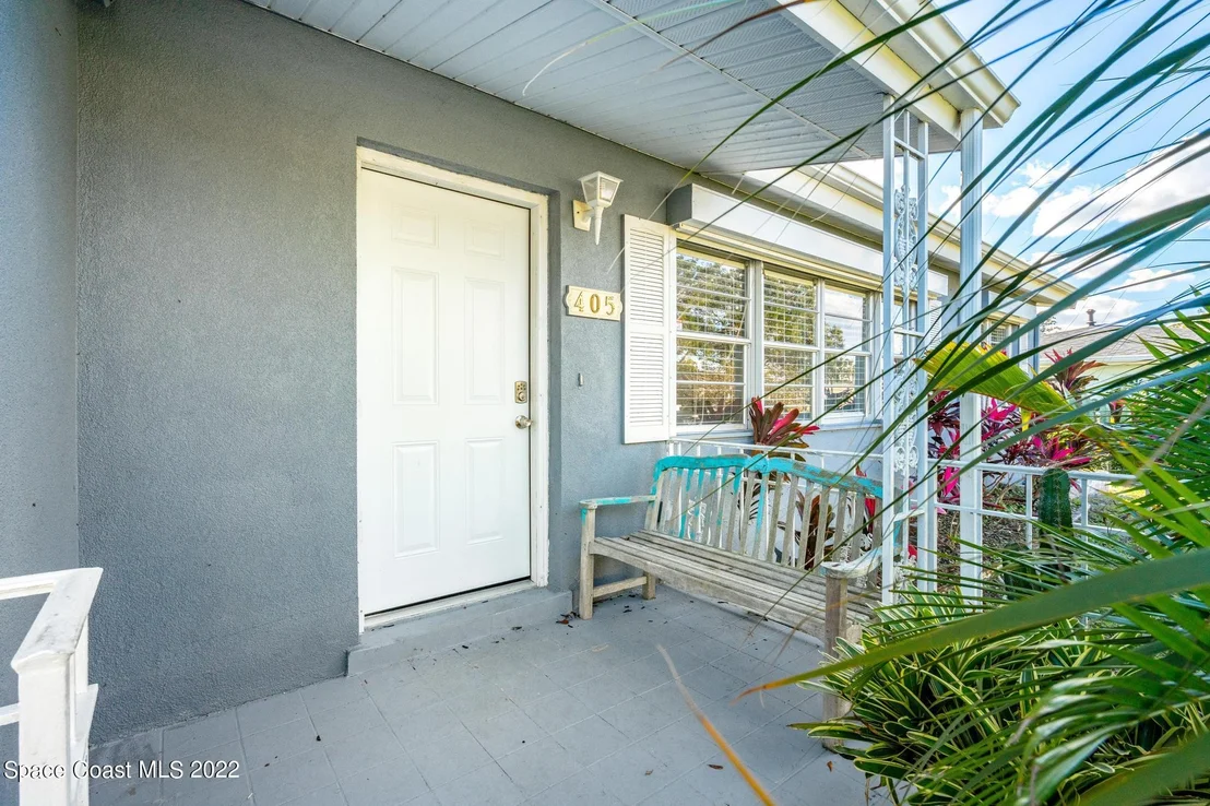 Photo of 405 Bunker Street