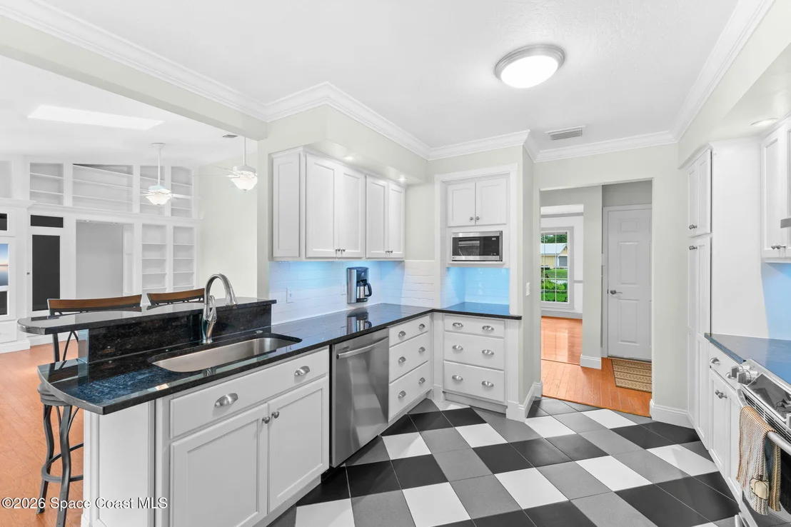 Photo of 2628 Senator Way