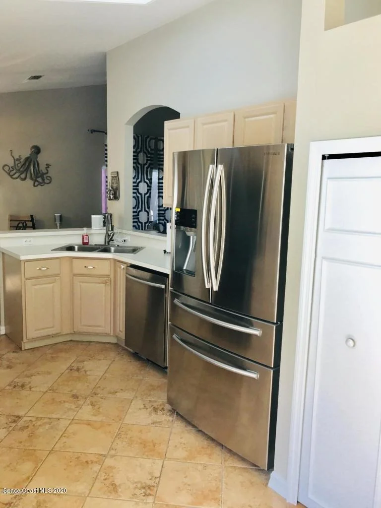 Photo of 2580 Addington Circle