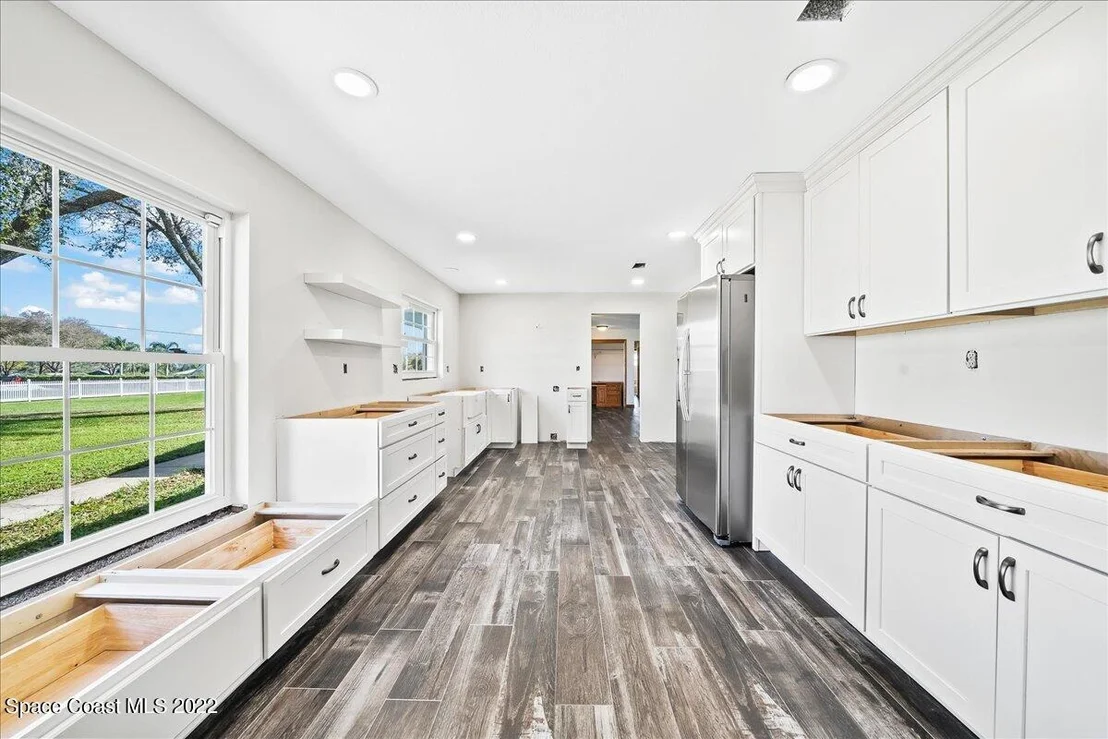 Photo of 3685 Burkholm Road