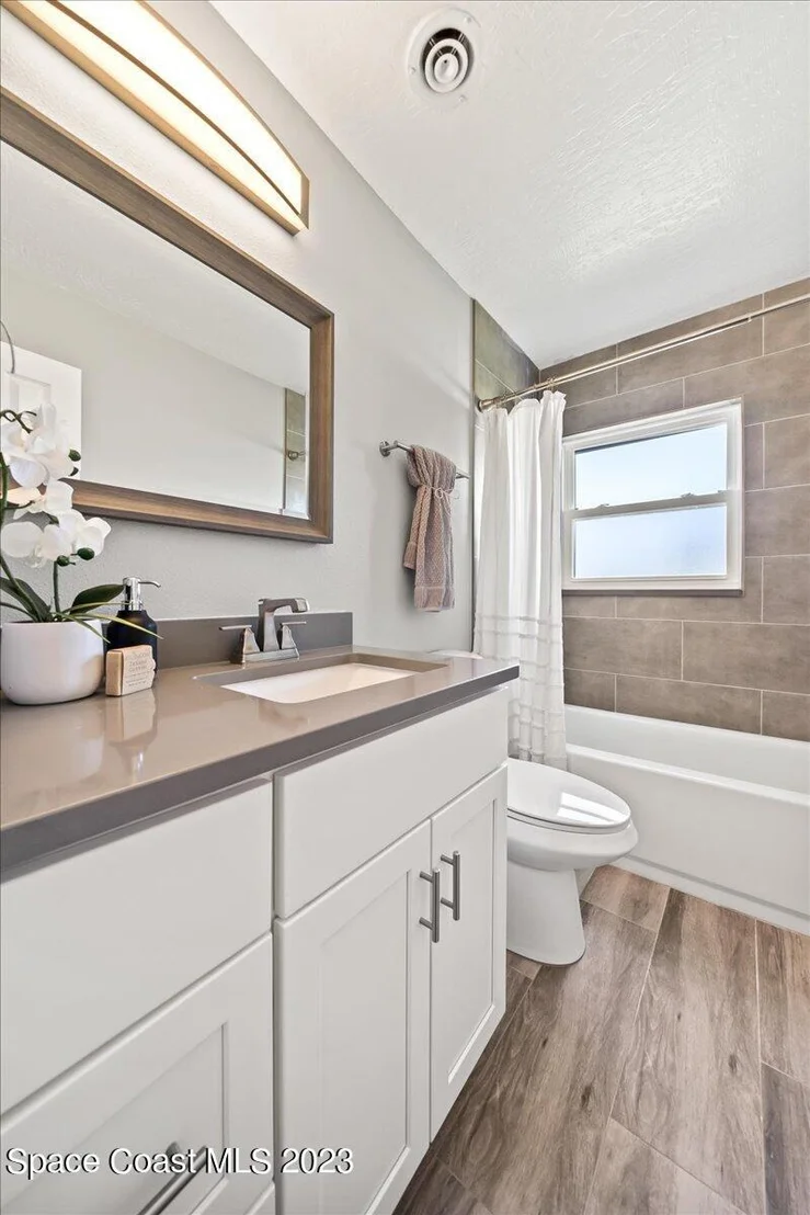 Photo of 505 Pelican Drive