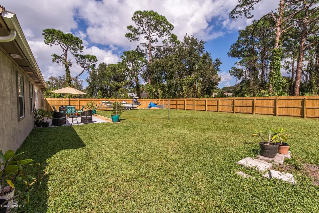 Photo of 7215 Freeport Road