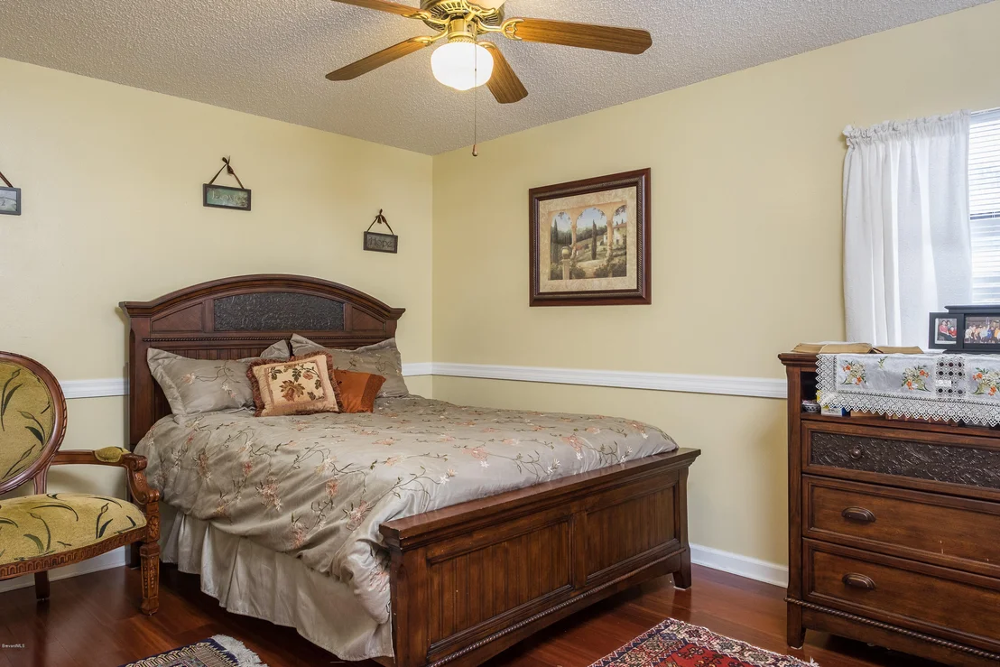 Photo of 4725 Riverside Road