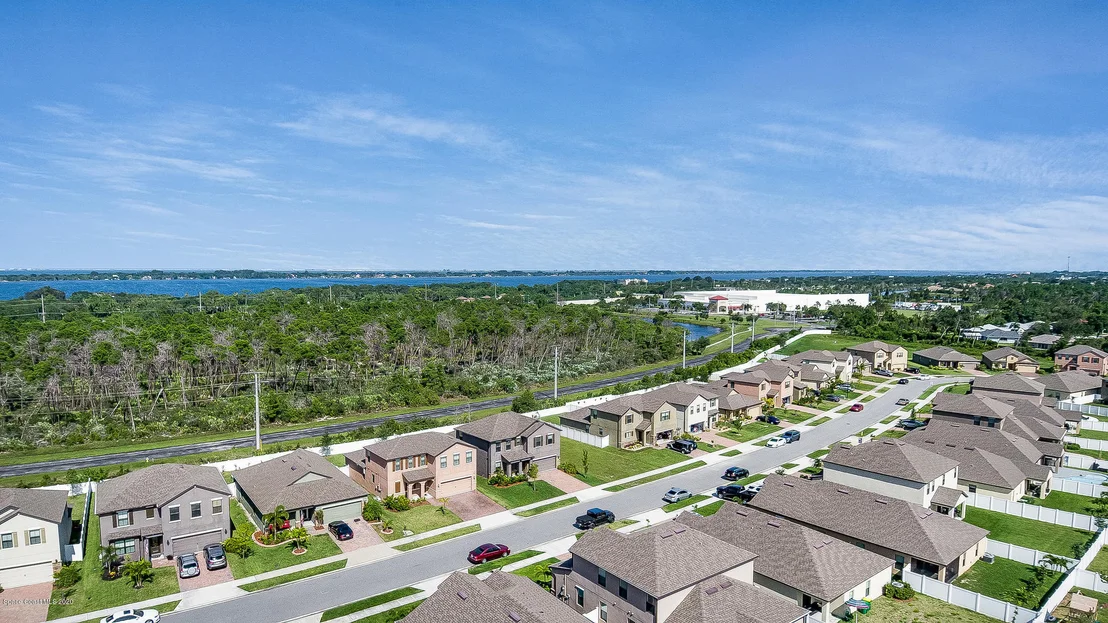 Photo of 1595 Fuji Drive