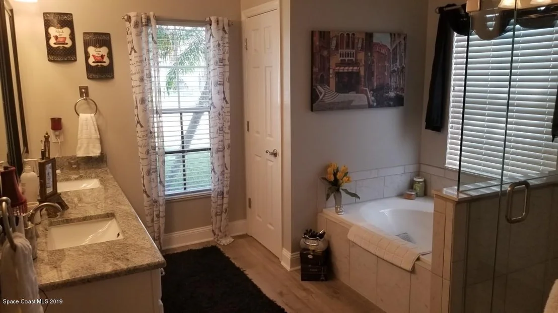 Photo of 835 Laurel Drive