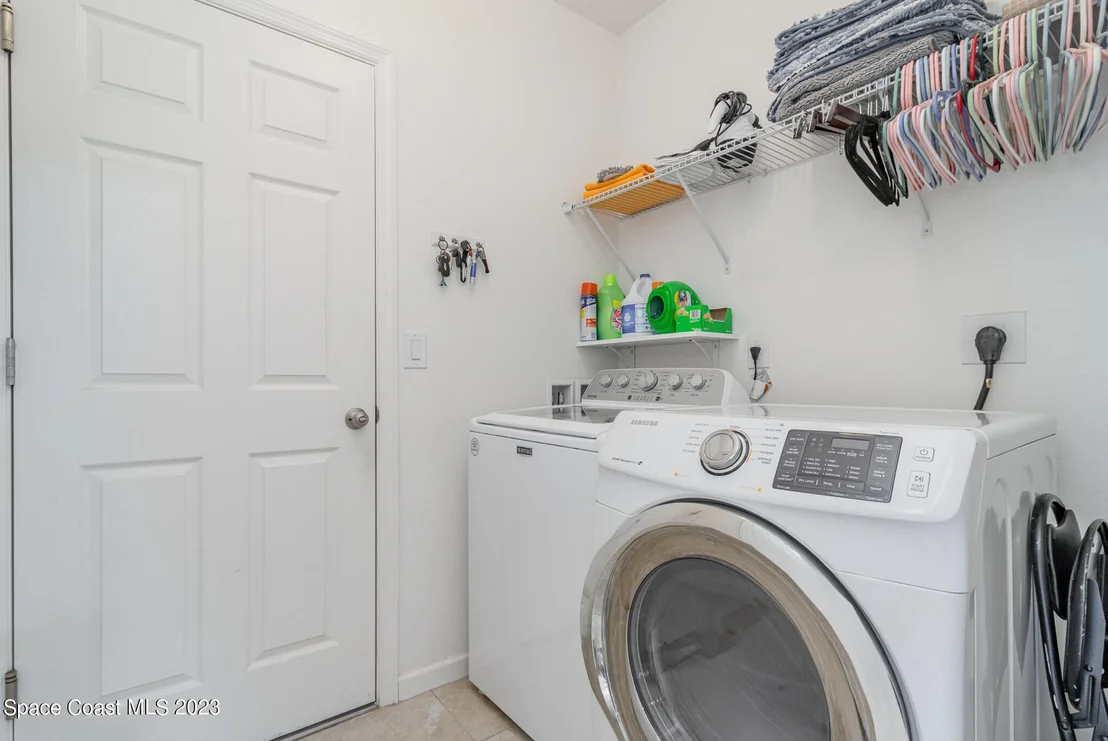 Photo of 1208 Dillard Drive SE
