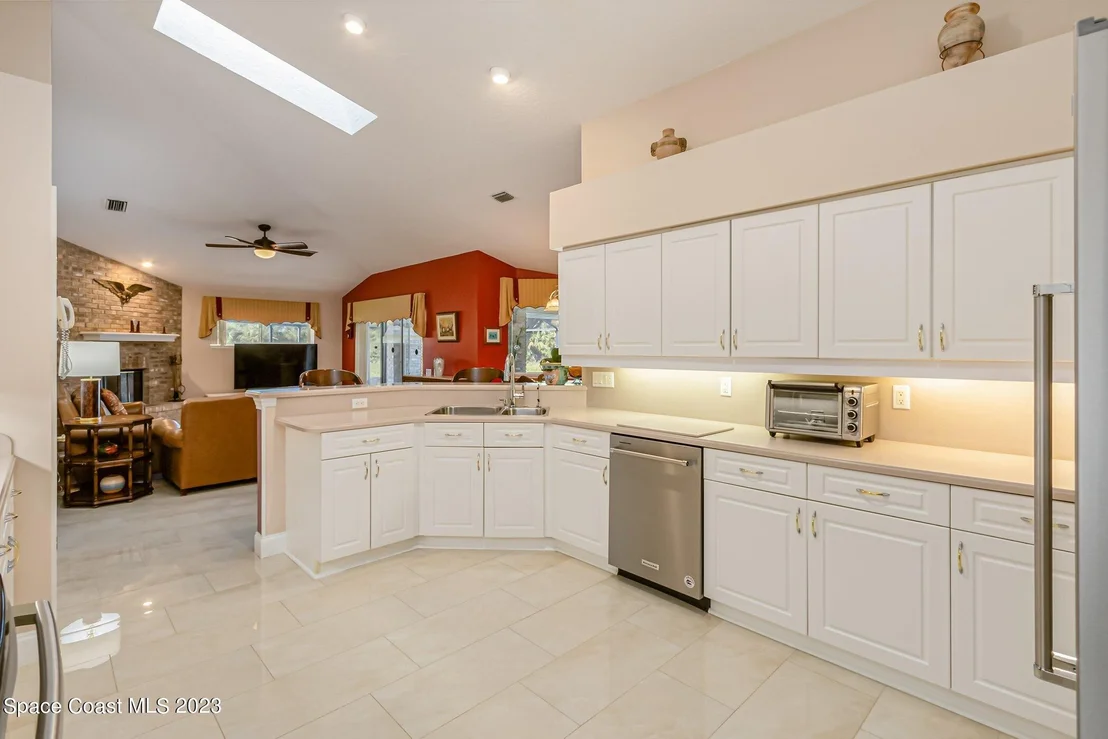 Photo of 170 Cavalier Street