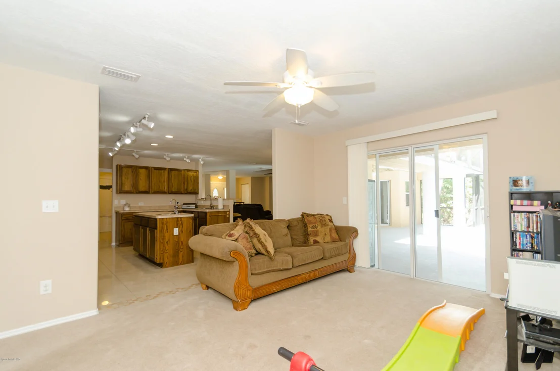 Photo of 1050 Gray Road