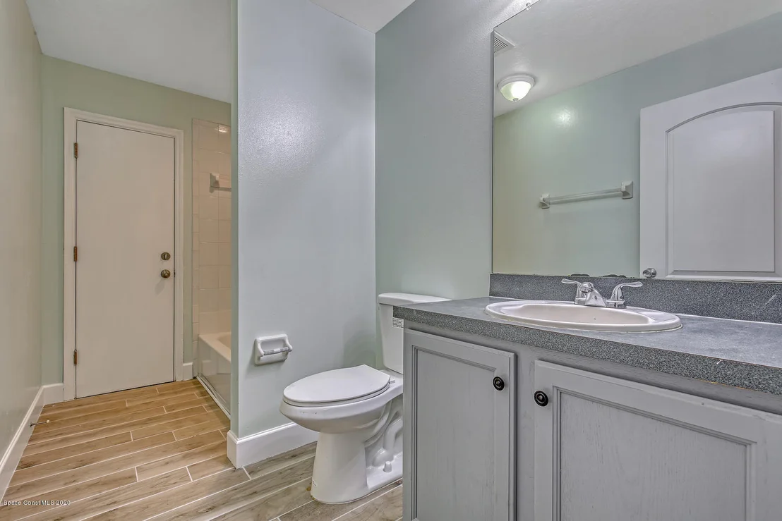 Photo of 1100 Juno Place