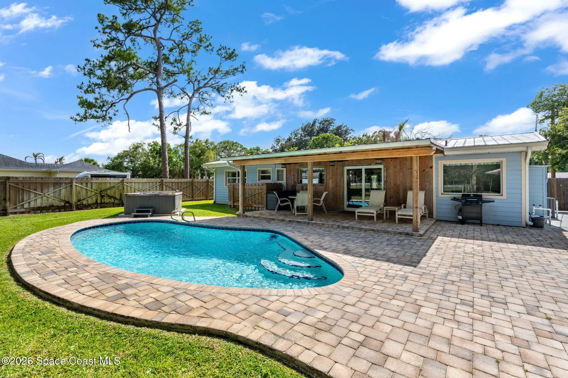 Photo of 368 Stephenson Drive