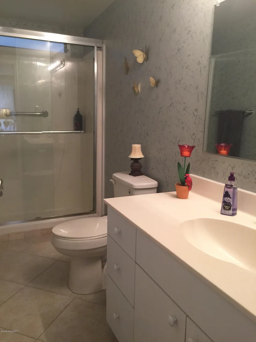 Photo of 2448 Coconut Palm Drive NE