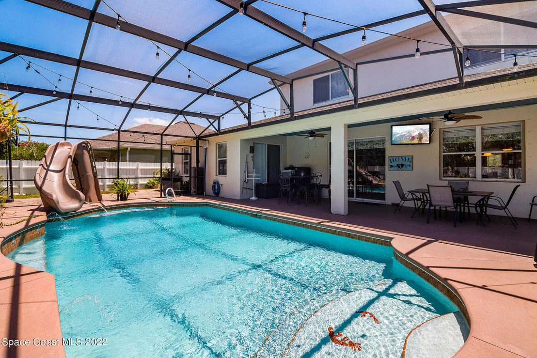 Photo of 1700 Bridgeport Circle