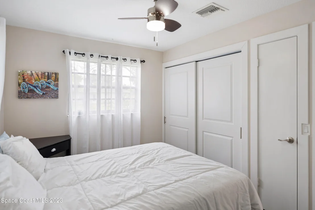Photo of 1325 Estridge Drive