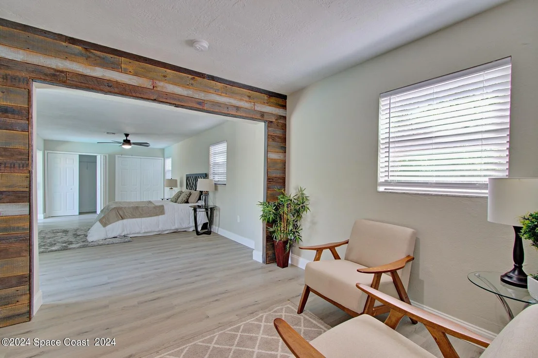 Photo of 1050 Barclay Drive